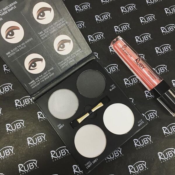 BLACK - Eyeshadow Kit - Image 3