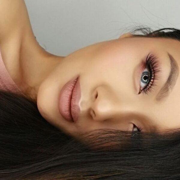 PINK - Hollywood Shimmer Lip Gloss - Image 7